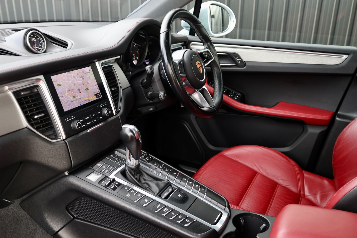 Used Porsche Macan 2017 for sale - 76357186: Photo 8