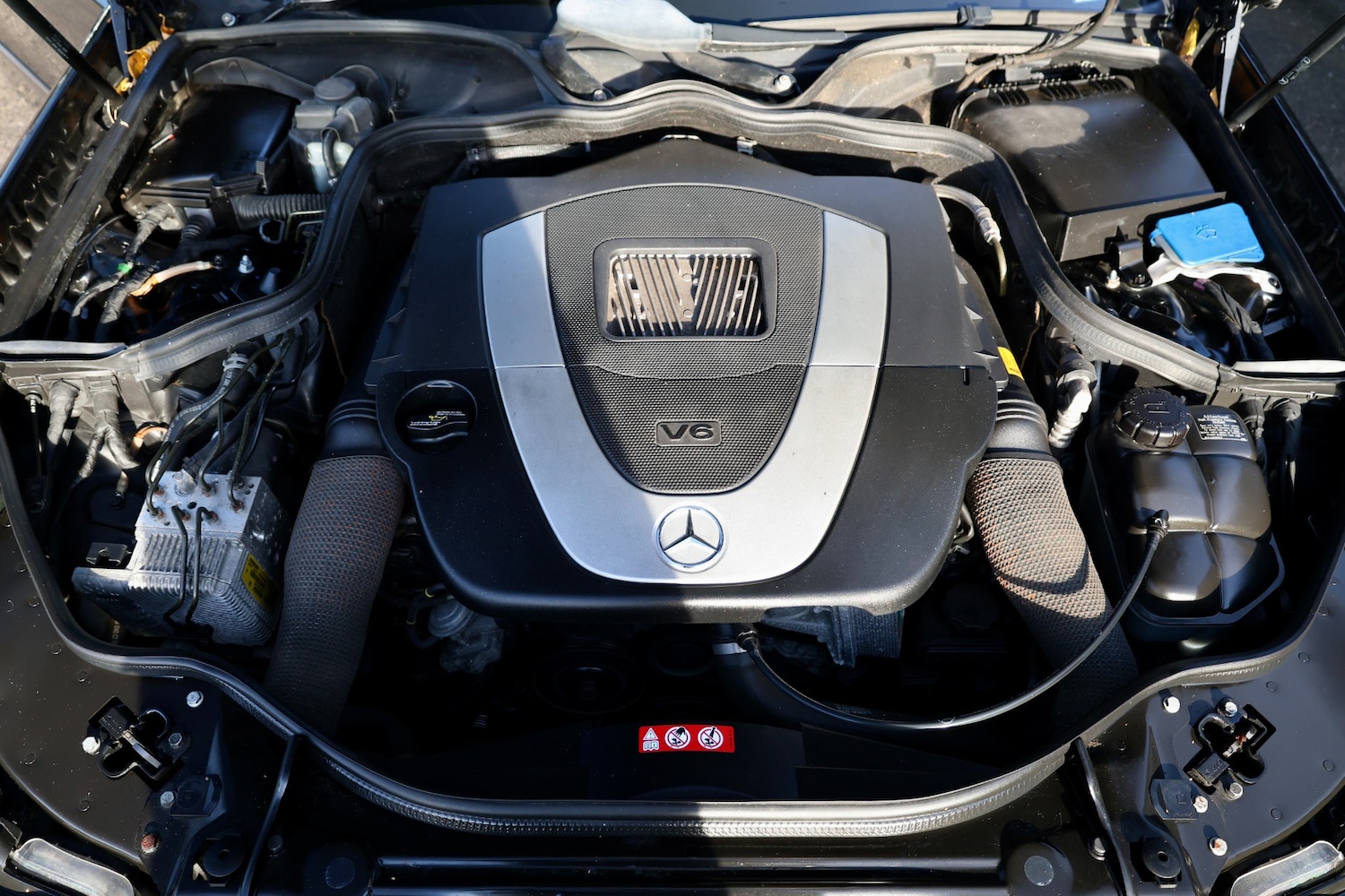 Used Mercedes-Benz E Class 2005 for sale - 76943509: Photo 19