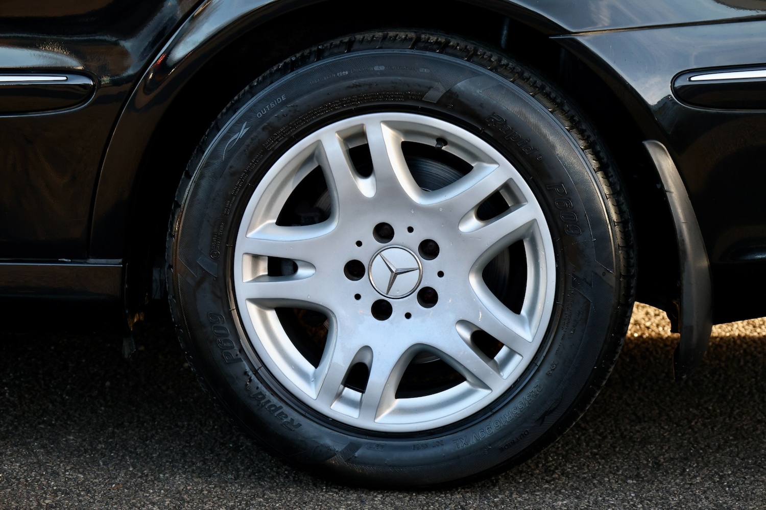 Used Mercedes-Benz E Class 2005 for sale - 76943509: Photo 29