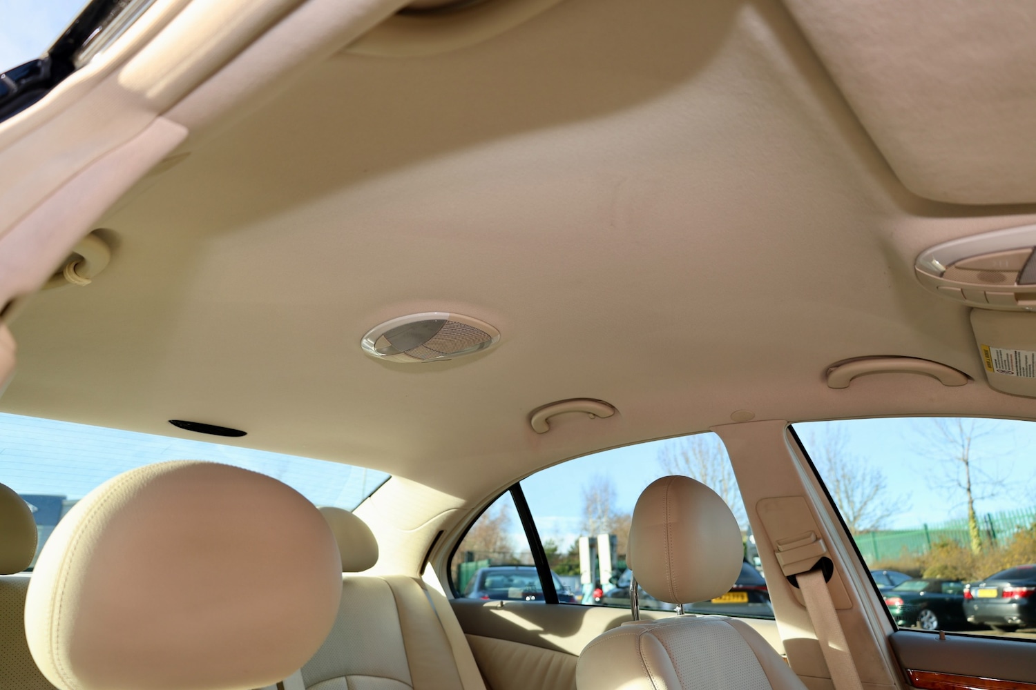 Used Mercedes-Benz E Class 2005 for sale - 76943509: Photo 32