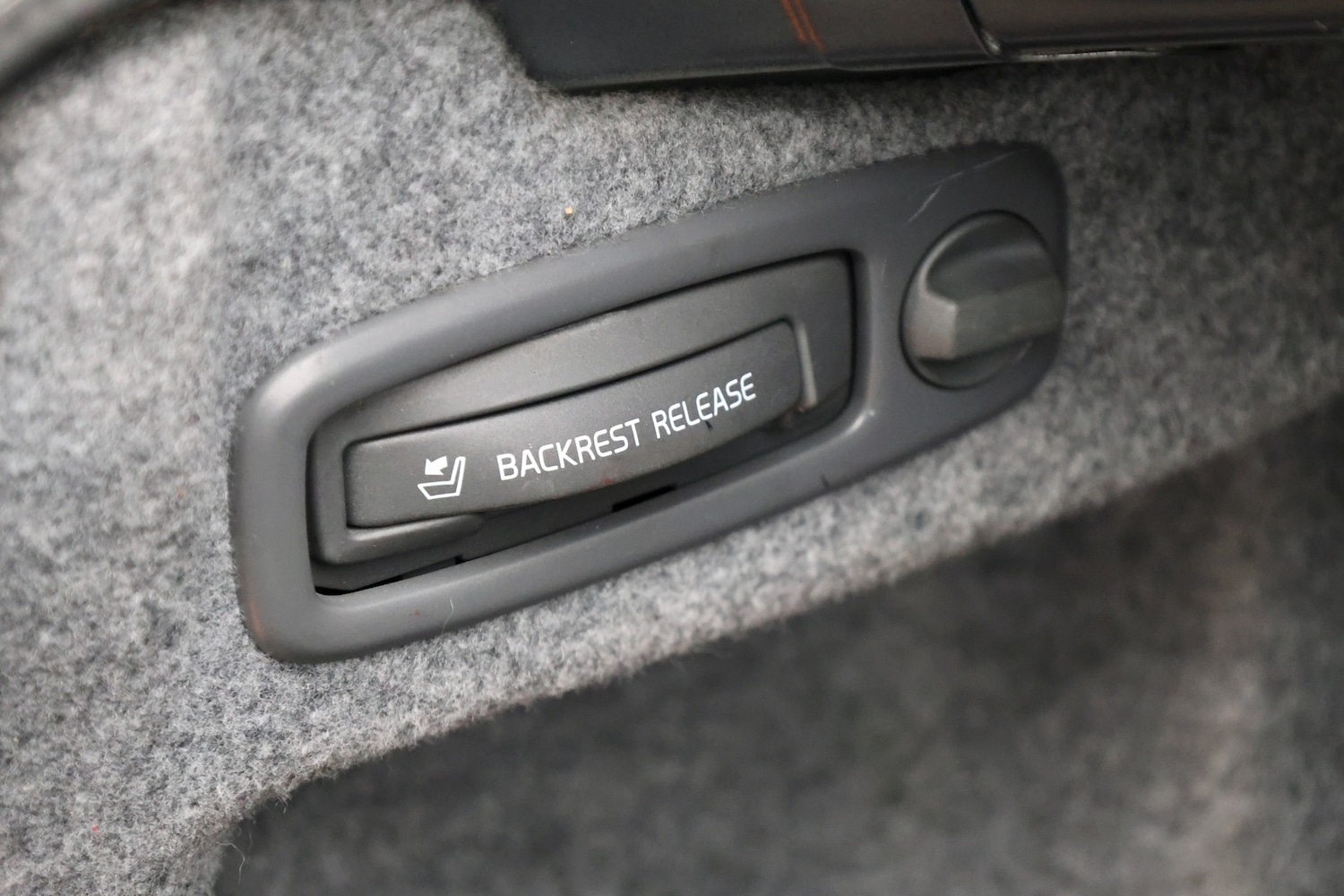 Used Volvo S60 2004 for sale - 77430978: Photo 18