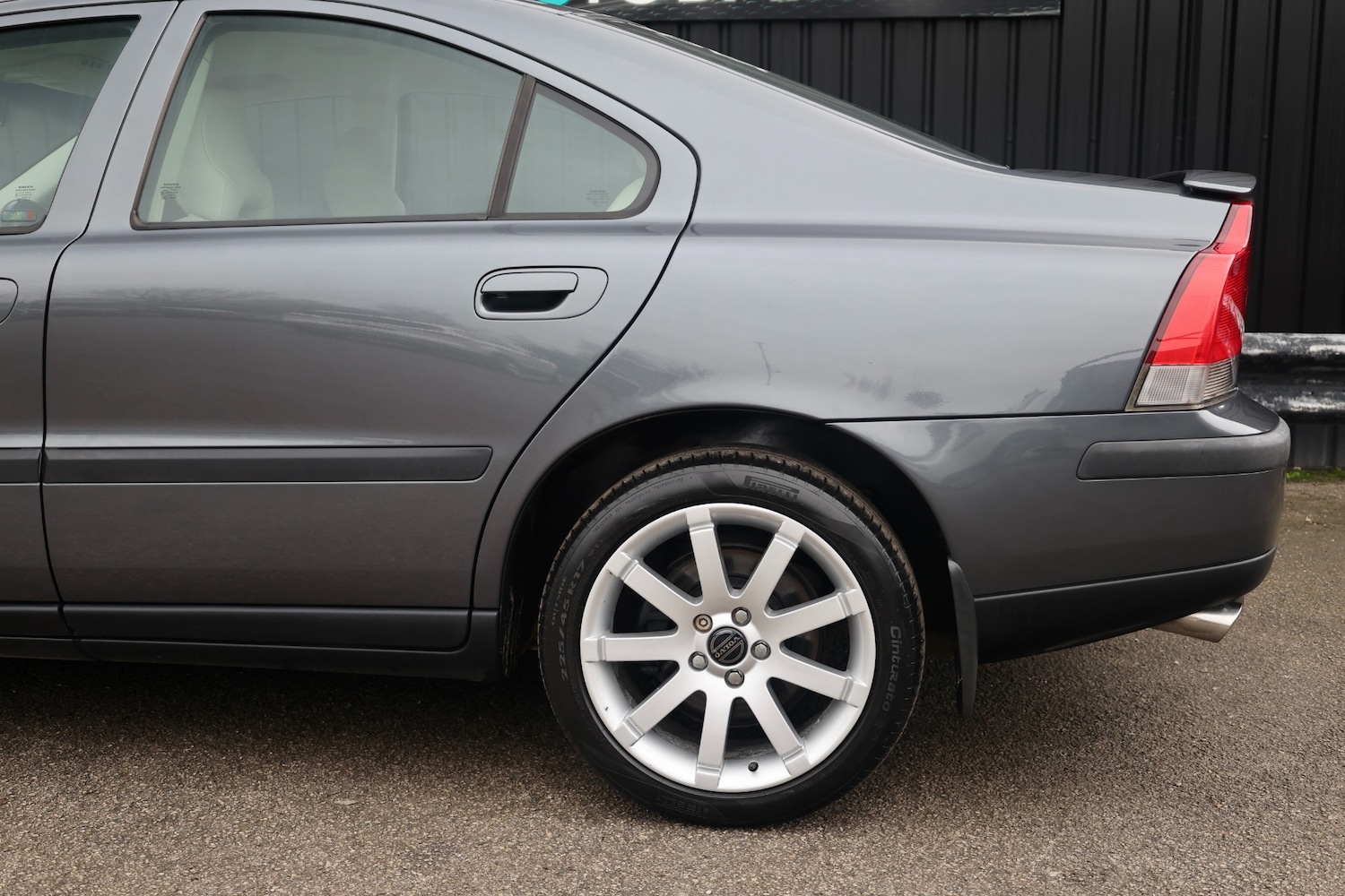 Used Volvo S60 2004 for sale - 77430978: Photo 34