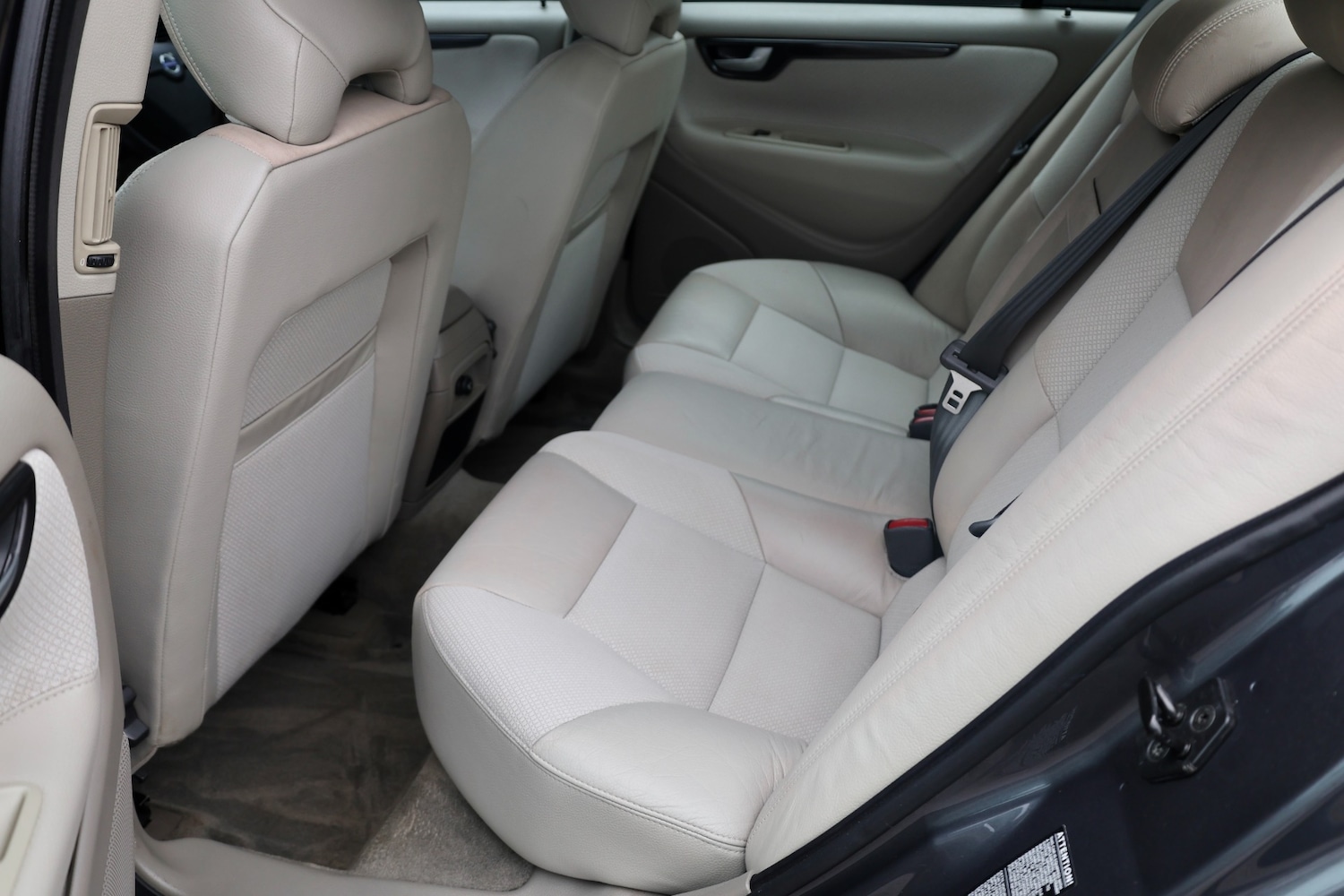 Used Volvo S60 2004 for sale - 77430978: Photo 36