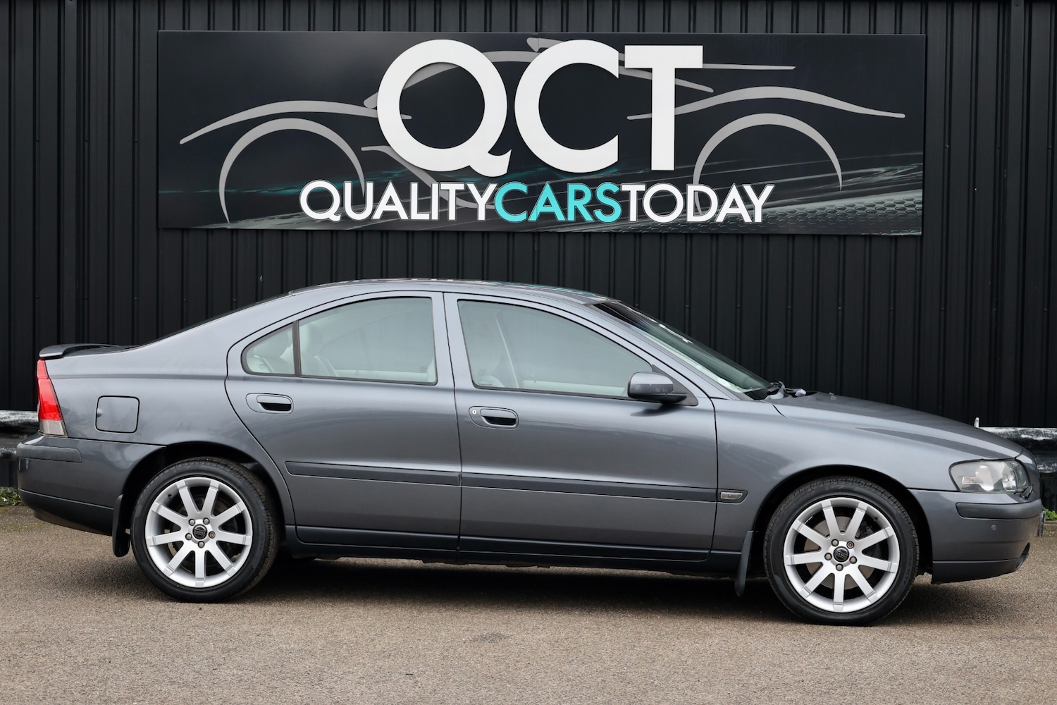 Used Volvo S60 2004 for sale - 77430978: Photo 7