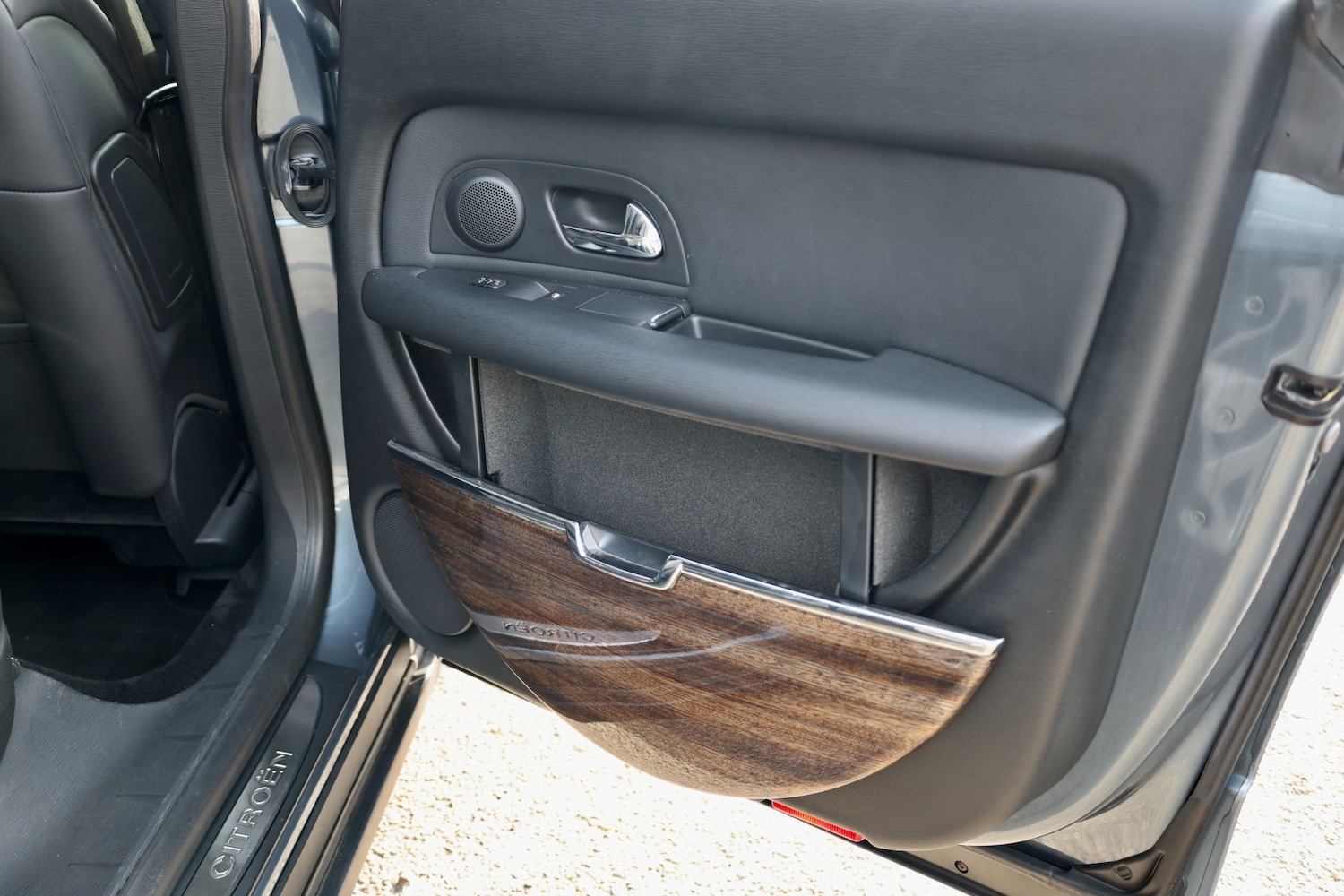 Used Citroen C6 2006 for sale - 78040299: Photo 16