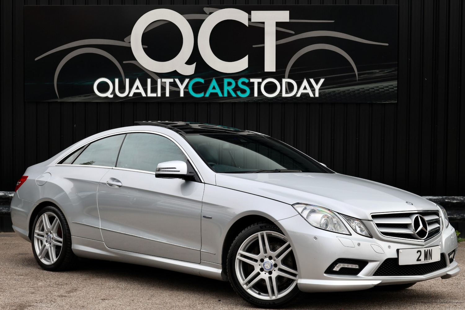 Used Mercedes-Benz E Class 2010 for sale - 76302176: Photo 1
