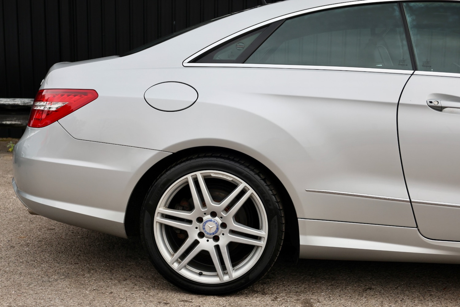 Used Mercedes-Benz E Class 2010 for sale - 76302176: Photo 20