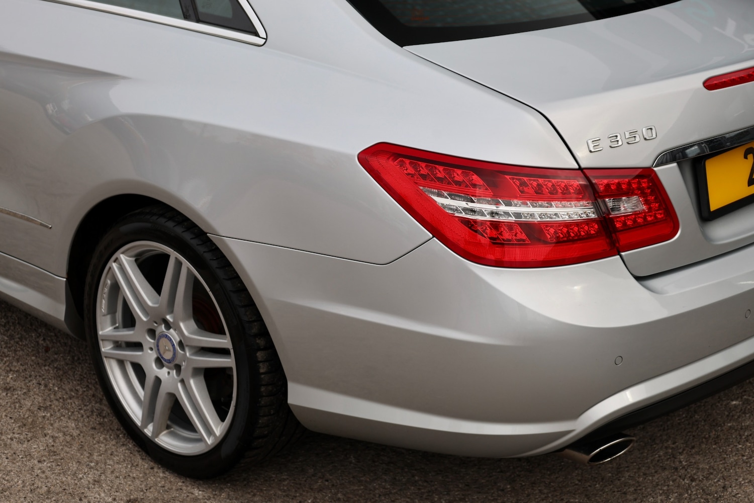 Used Mercedes-Benz E Class 2010 for sale - 76302176: Photo 31