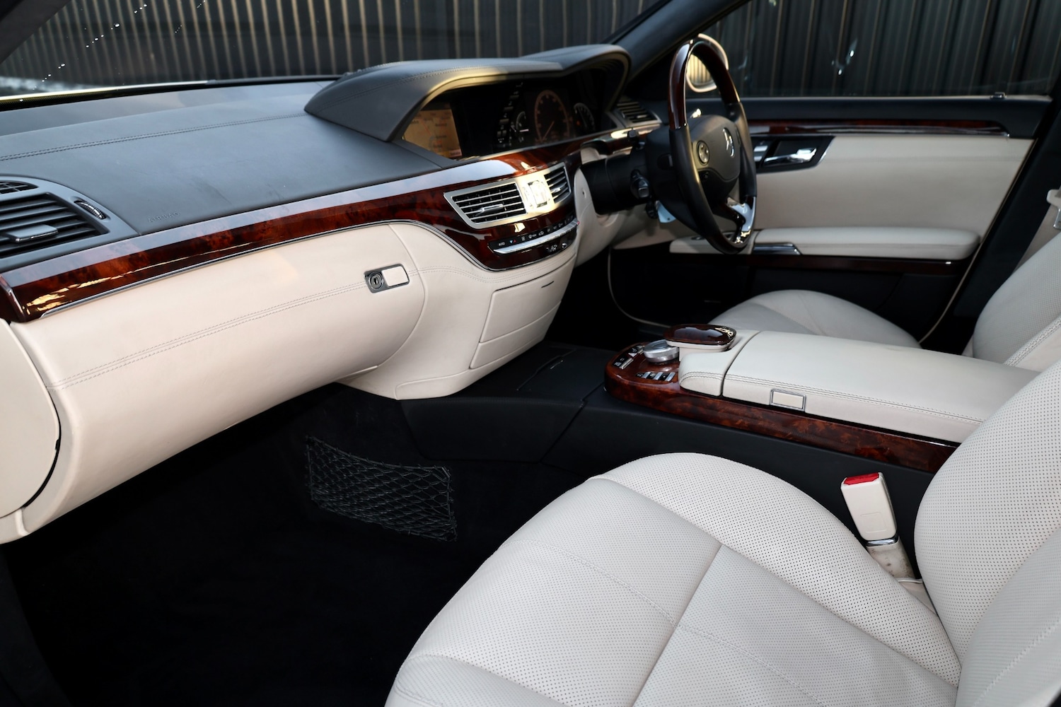 Used Mercedes-Benz S Class 2006 for sale - 76791078: Photo 3