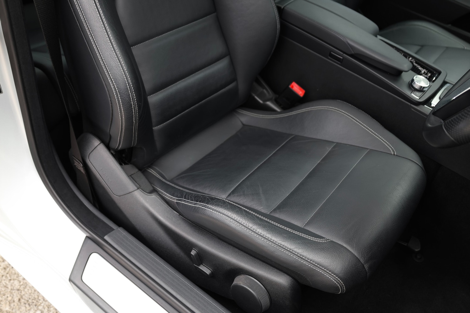 Used Mercedes-Benz E-Class 2012 for sale - 76092923: Photo 24