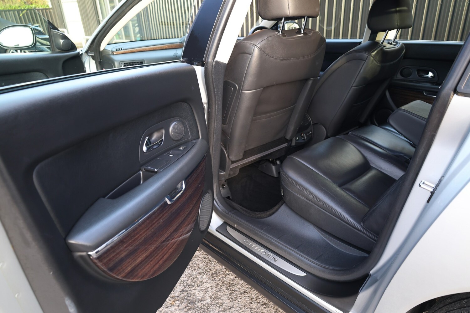 Used Citroen C6 2007 for sale - 76610807: Photo 34