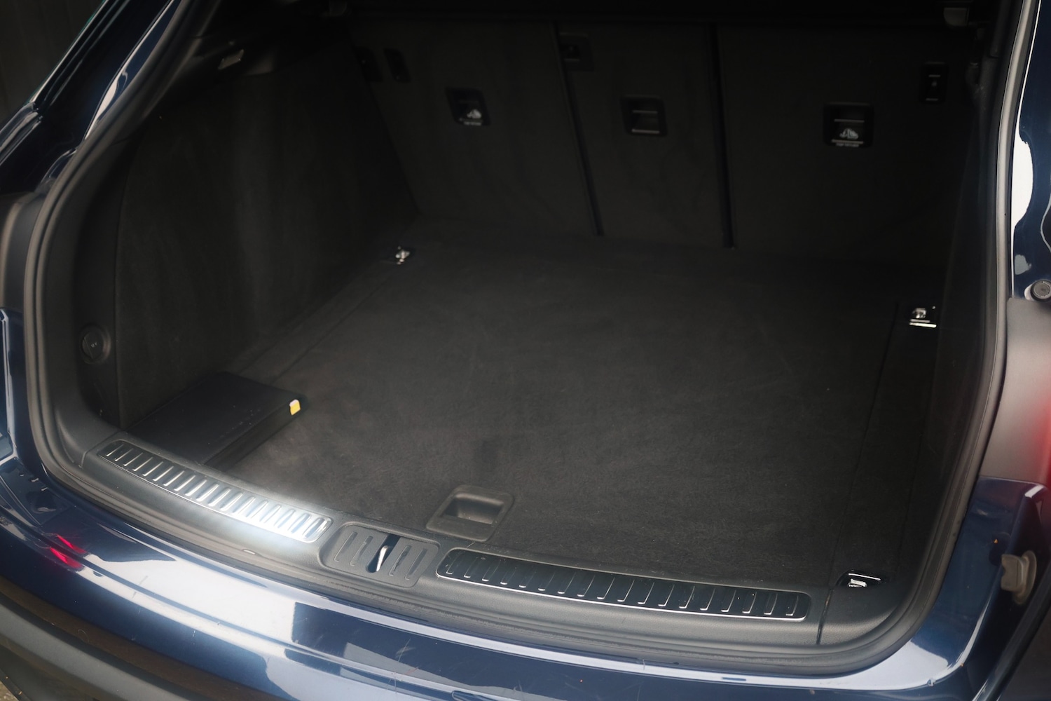 Used Porsche Macan 2021 for sale - 77335698: Photo 25