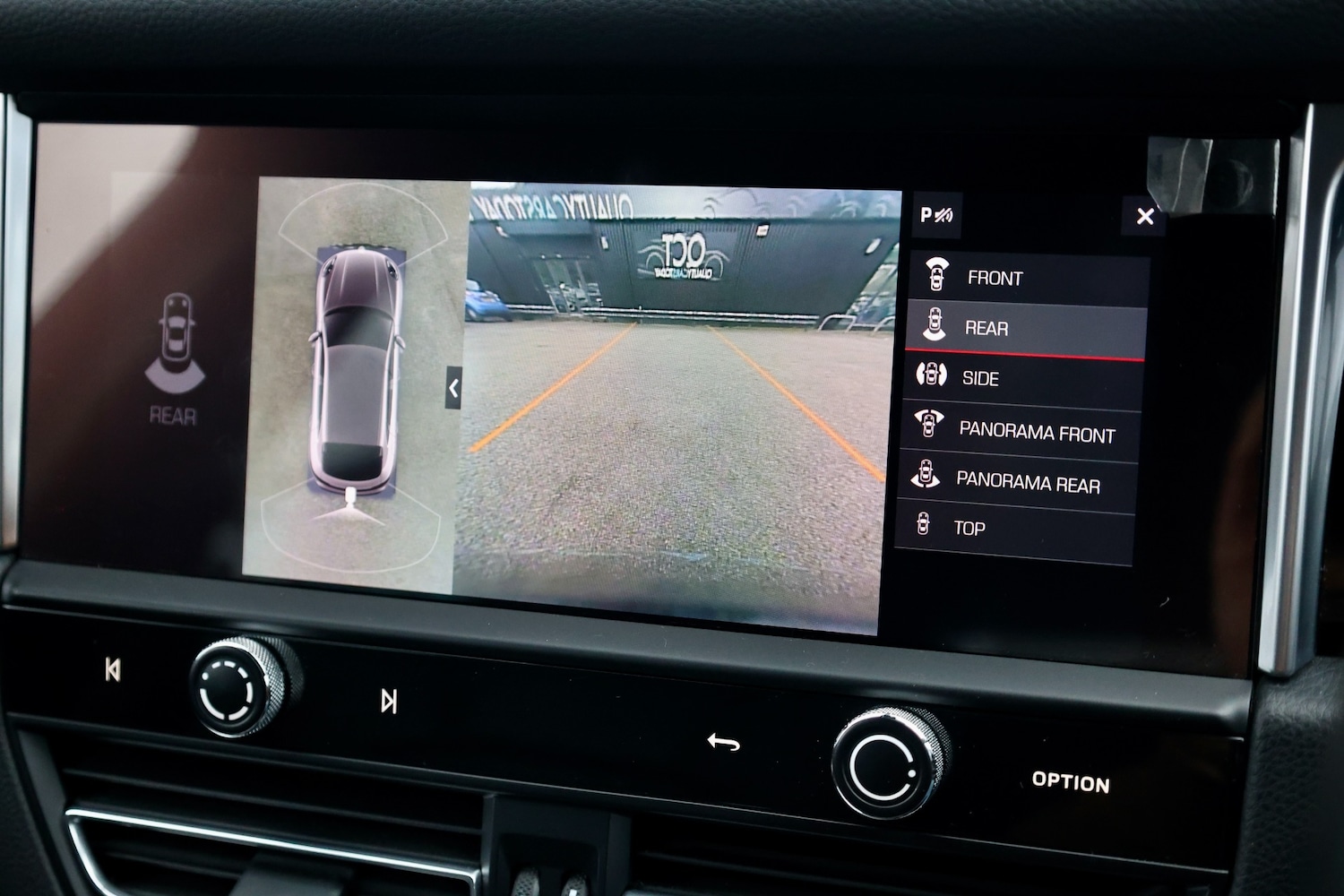 Used Porsche Macan 2021 for sale - 77335698: Photo 33