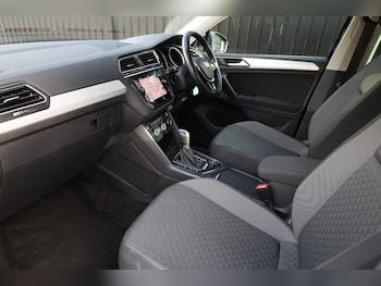 Used Volkswagen Tiguan 2018 for sale - 76762041: Photo