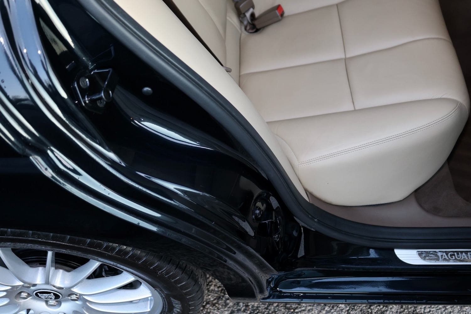 Used Jaguar S-Type 2006 for sale - 76636933: Photo 17