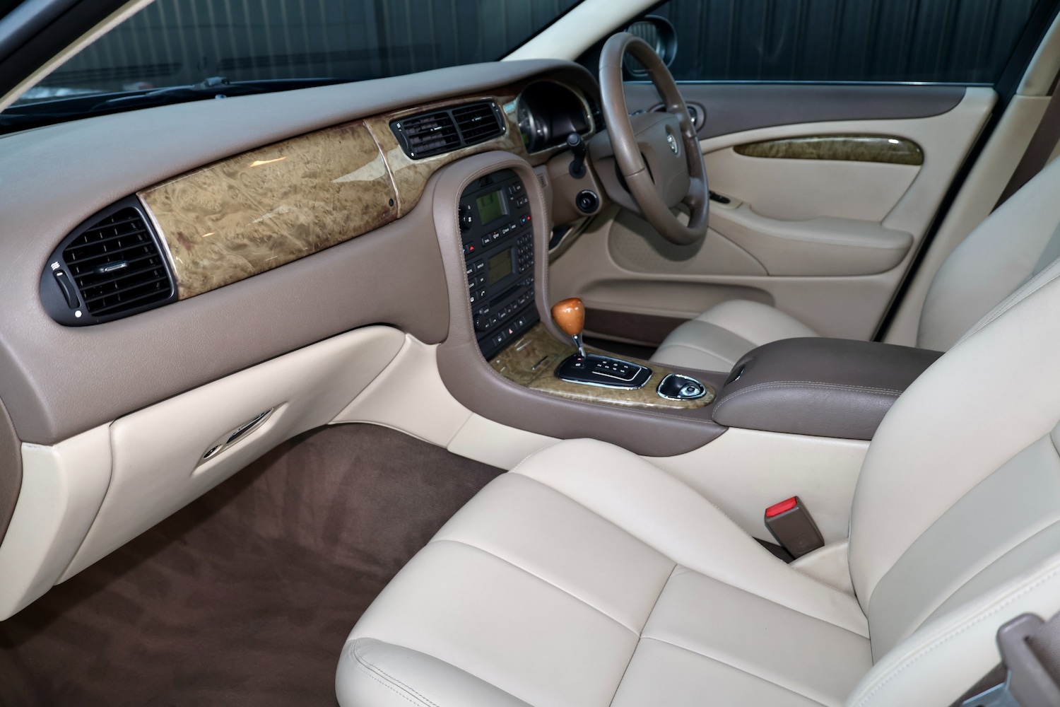 Used Jaguar S-Type 2006 for sale - 76636933: Photo 3