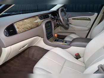 Used Jaguar S-Type 2006 for sale - 76636933: Photo