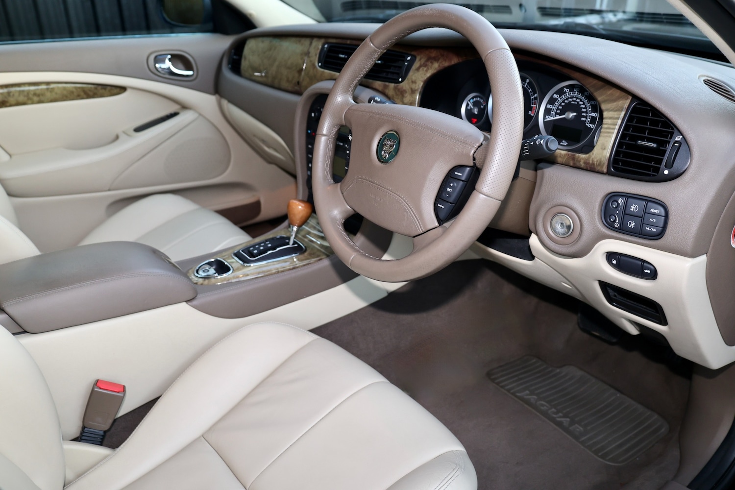 Used Jaguar S-Type 2006 for sale - 76636933: Photo 6