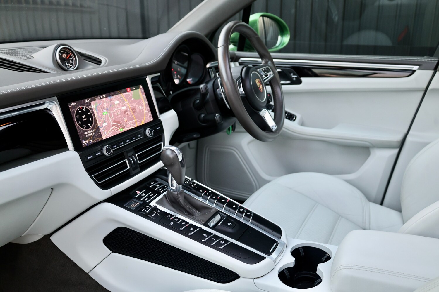 Used Porsche Macan 2020 for sale - 77888251: Photo 11