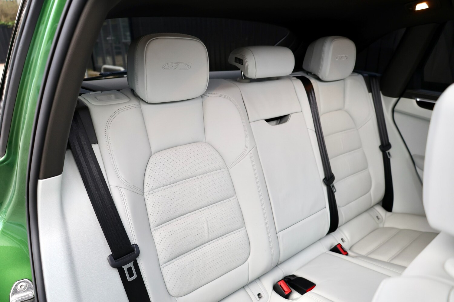 Used Porsche Macan 2020 for sale - 77888251: Photo 19