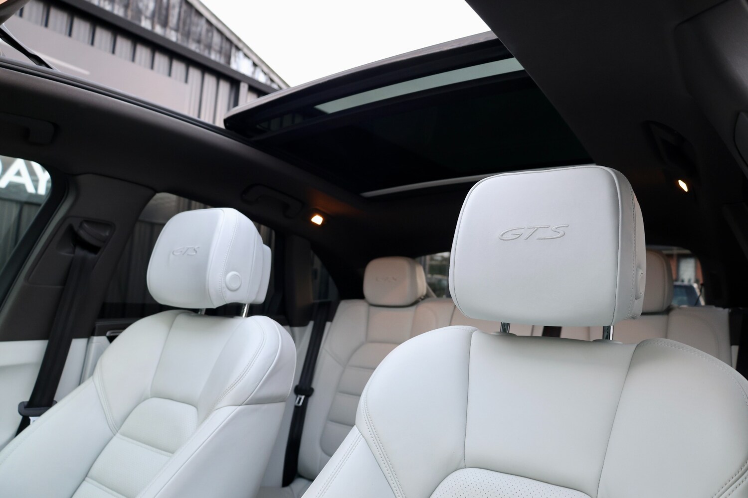 Used Porsche Macan 2020 for sale - 77888251: Photo 27