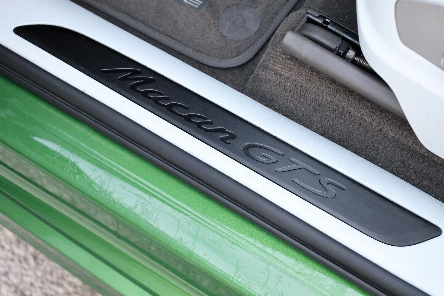 Used Porsche Macan 2020 for sale - 77888251: Photo 42