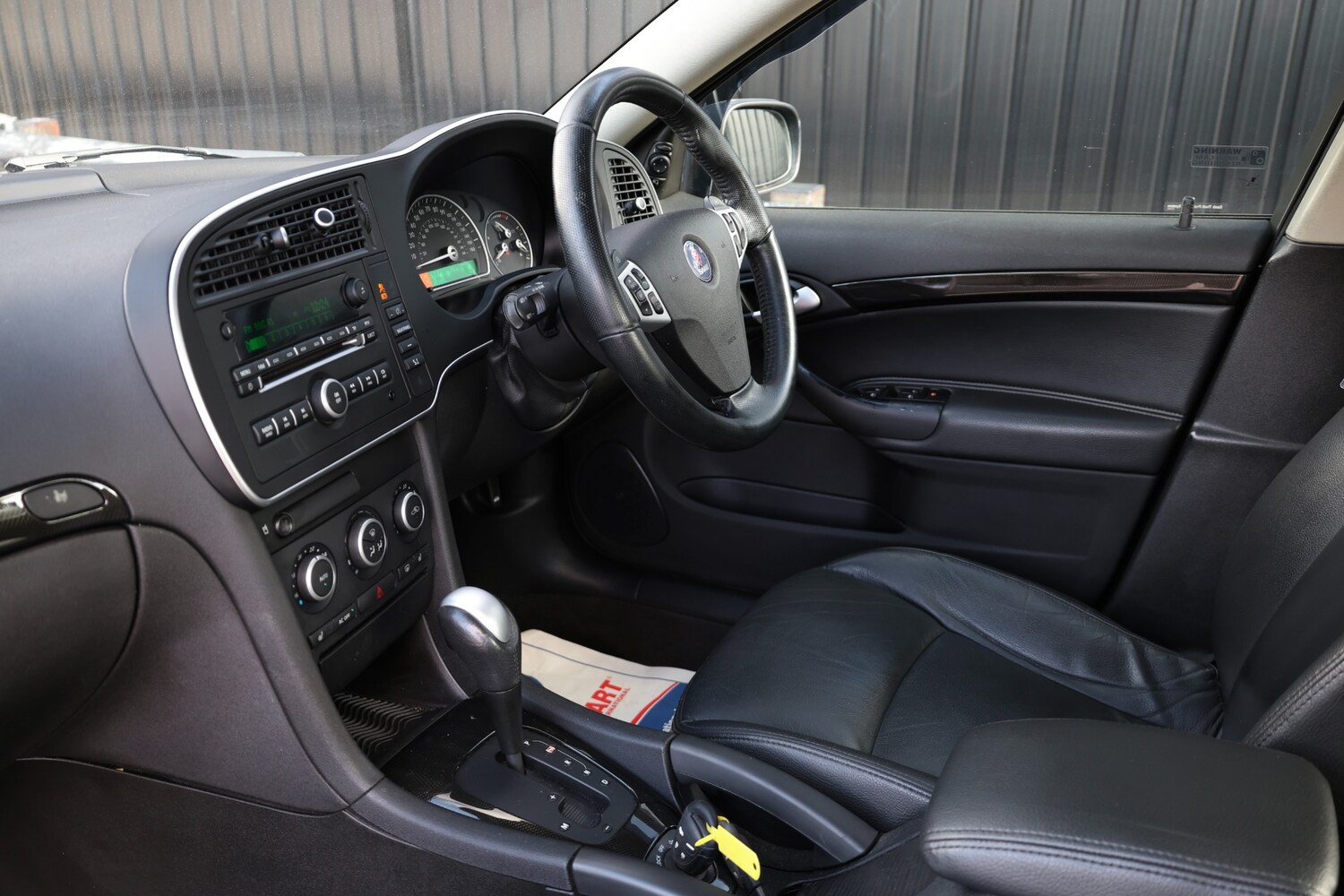 Used Saab 9-3 2010 for sale - 78112236: Photo 10