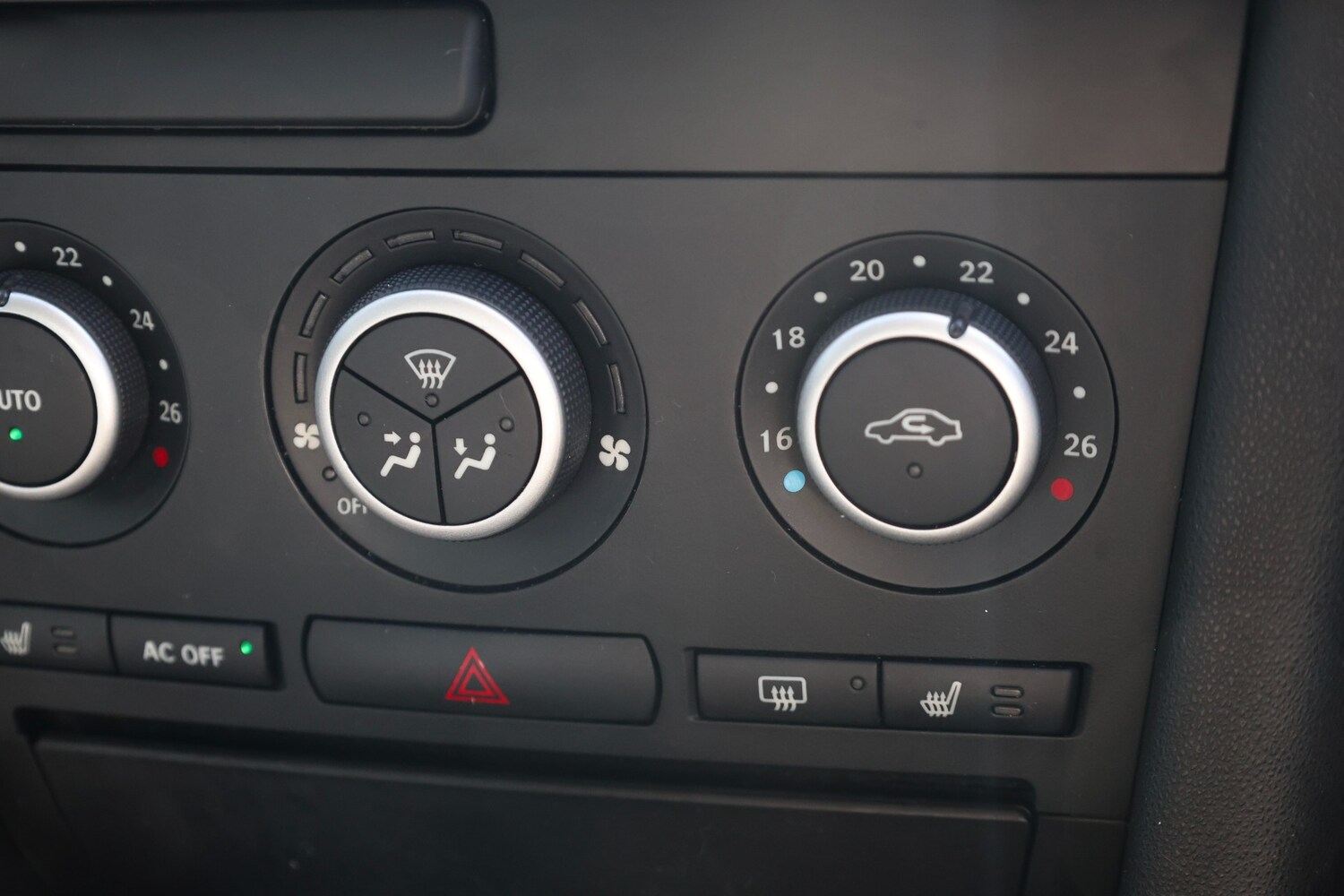 Used Saab 9-3 2010 for sale - 78112236: Photo 17