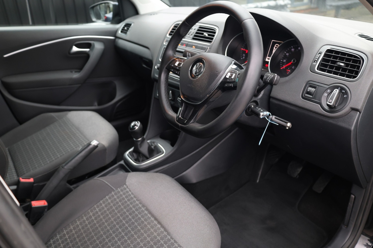 Used Volkswagen Polo 2016 for sale - 76761183: Photo 8