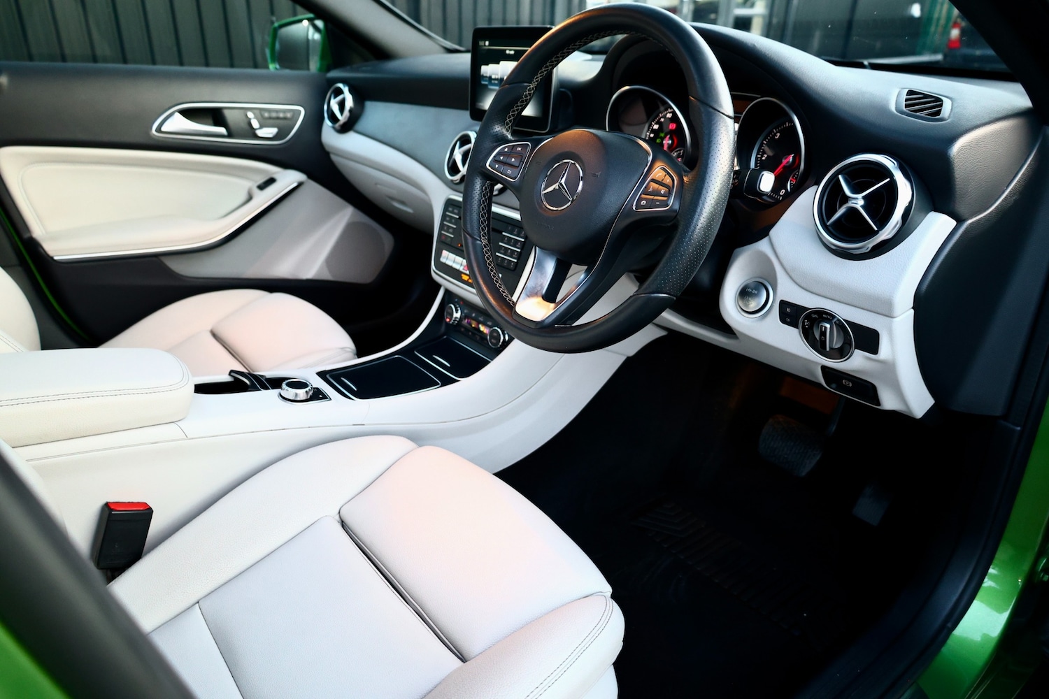 Used Mercedes-Benz GLA 2017 for sale - 77601463: Photo 6