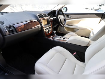 Used Jaguar XKR 2007 for sale - 79486329: Photo