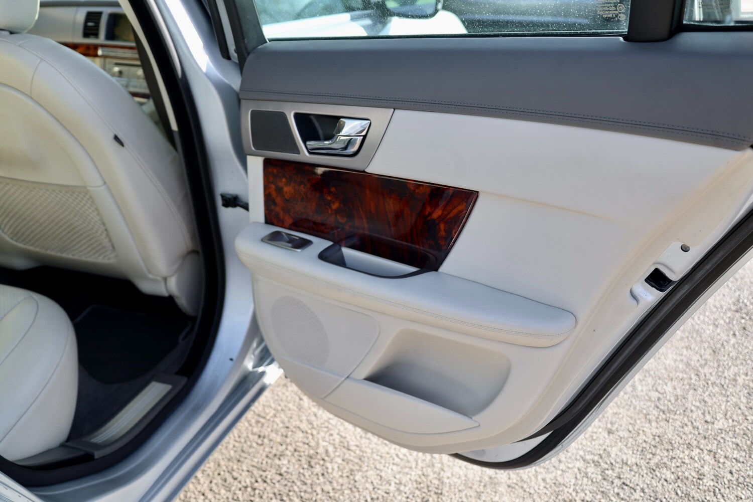 Used Jaguar XF 2010 for sale - 78090269: Photo 19