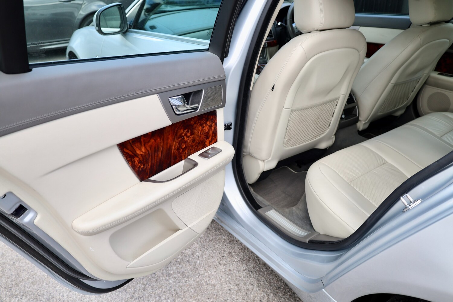 Used Jaguar XF 2010 for sale - 78090269: Photo 44