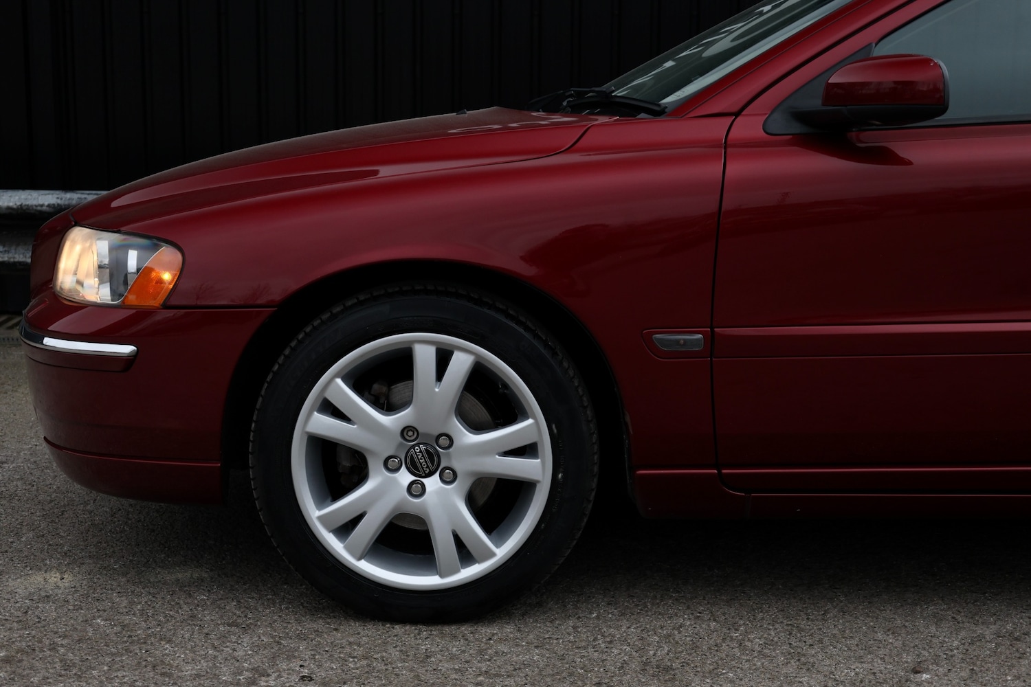 Used Volvo S60 2005 for sale - 78010847: Photo 35