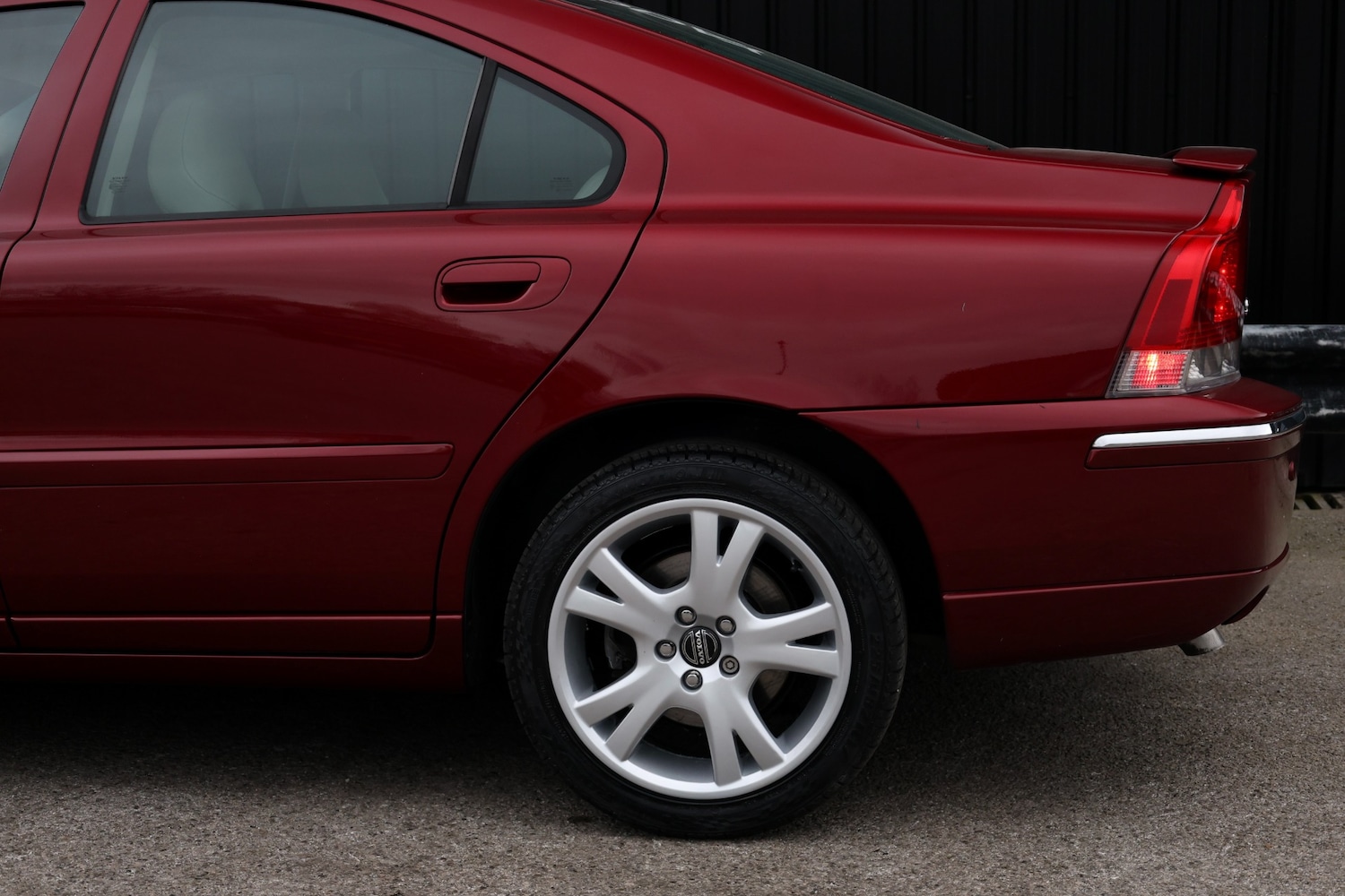 Used Volvo S60 2005 for sale - 78010847: Photo 36