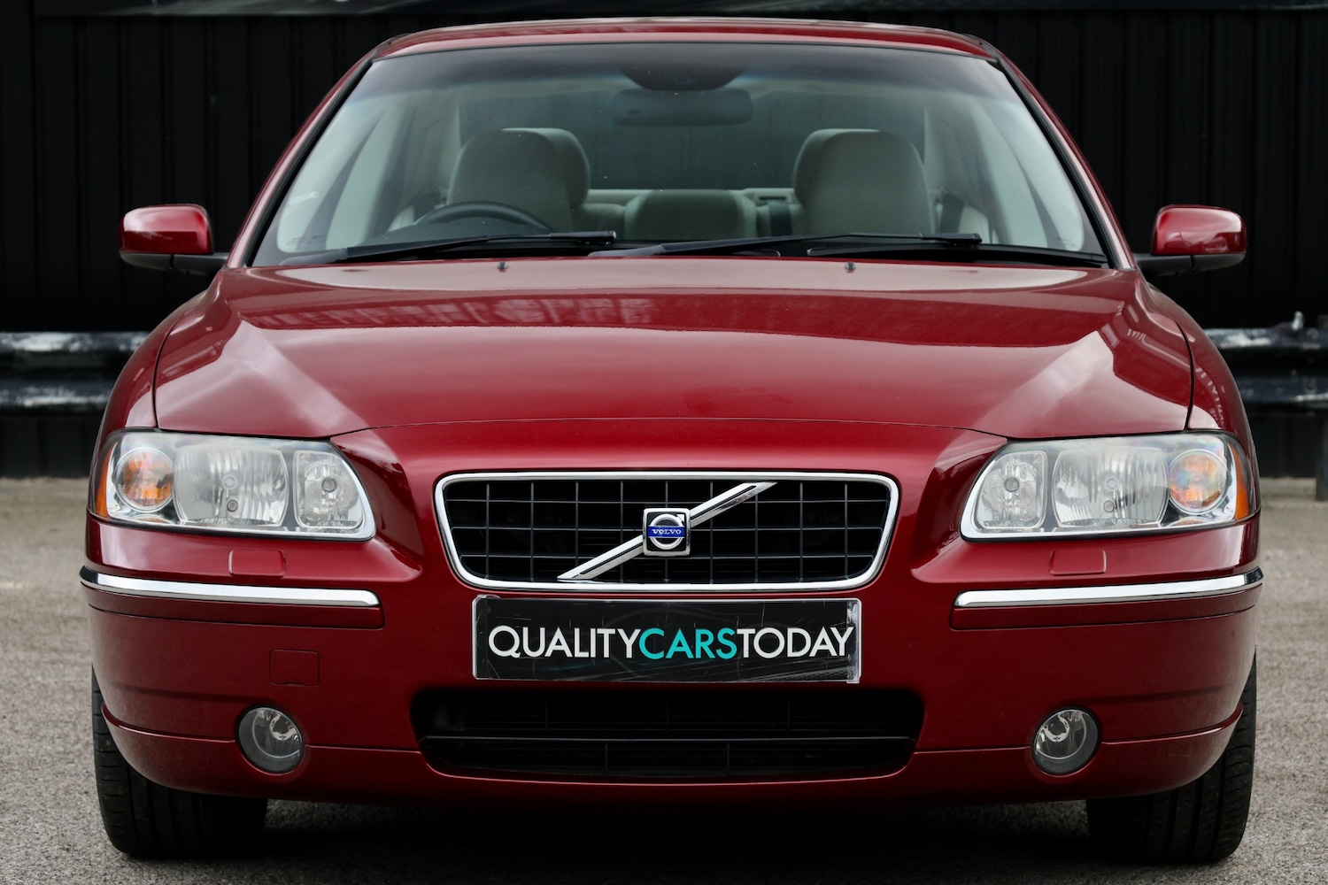 Used Volvo S60 2005 for sale - 78010847: Photo 4