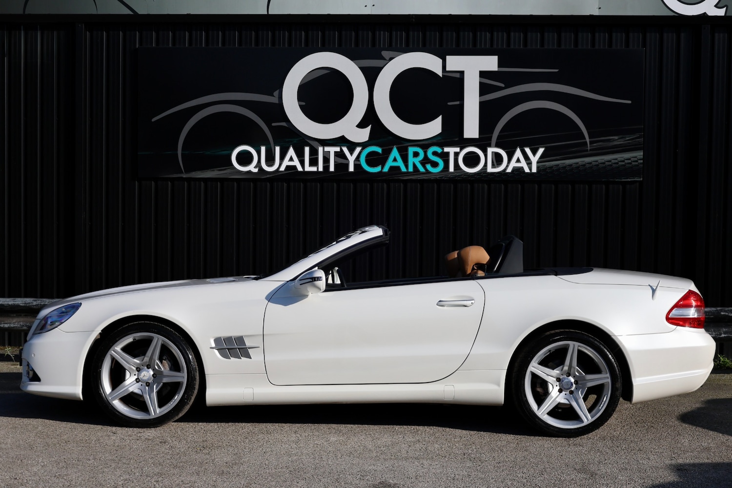 Used Mercedes-Benz SL 2011 for sale - 77749746: Photo 2