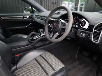 Used Porsche Cayenne 2019 for sale - 74378959: Photo