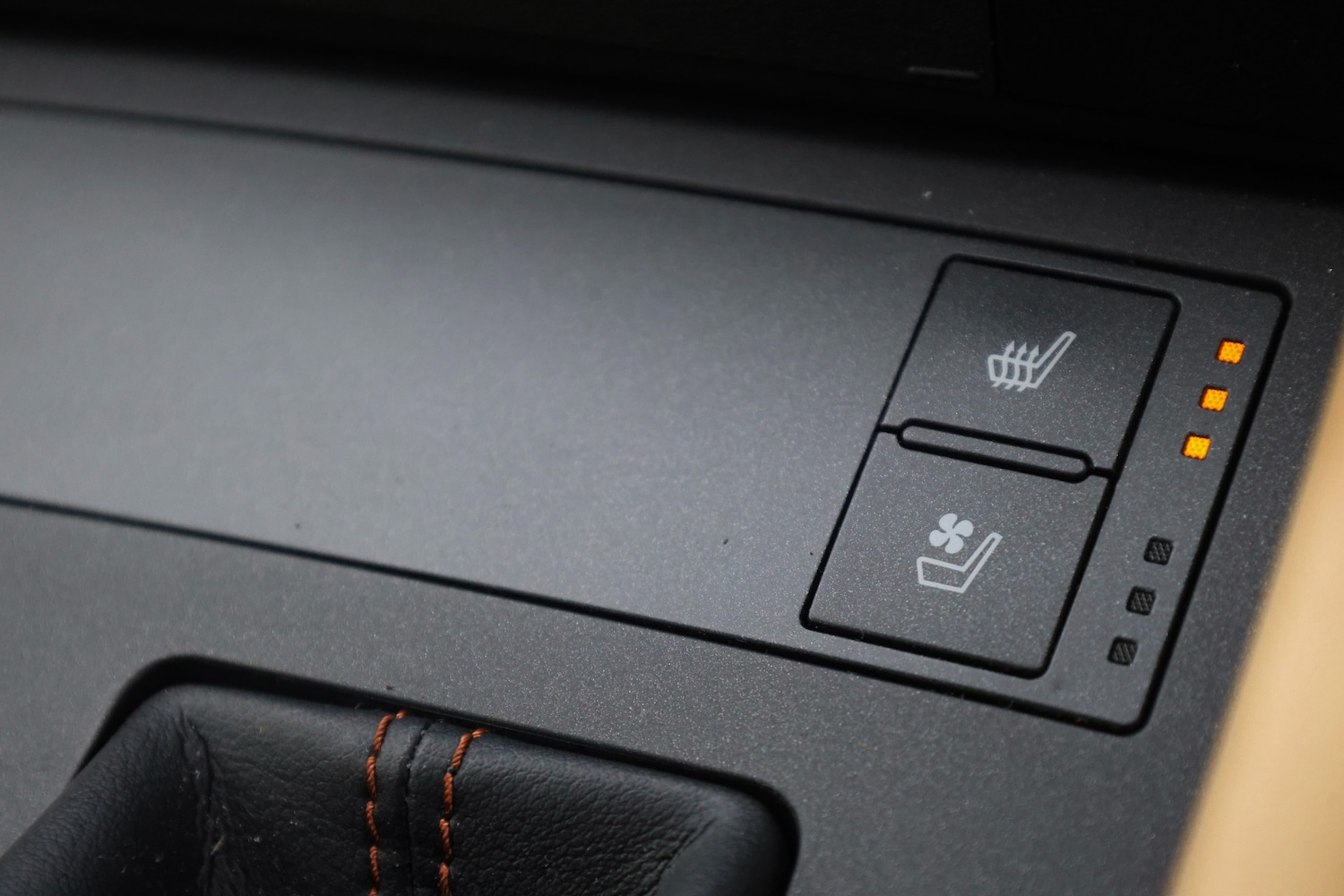 Used Lexus RC 2016 for sale - 77000365: Photo 25