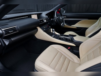 Used Lexus RC 2016 for sale - 77000365: Photo