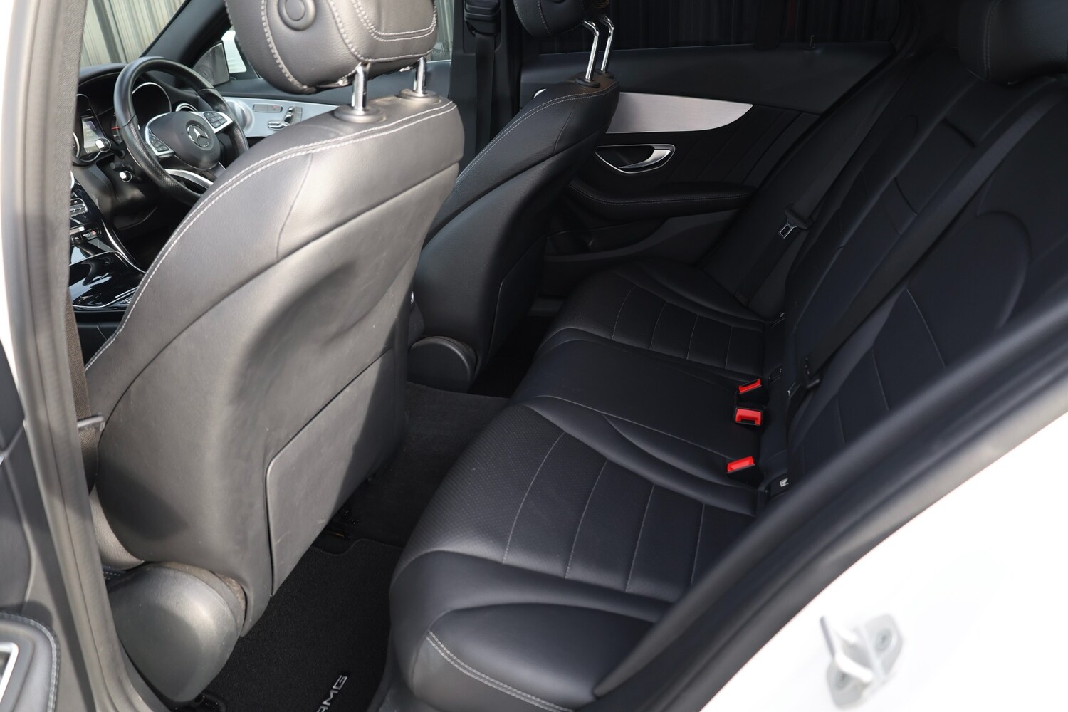 Used Mercedes-Benz C Class 2016 for sale - 77589302: Photo 32