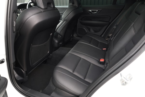 Used Volvo V60 2018 for sale - 75348234: Photo 13