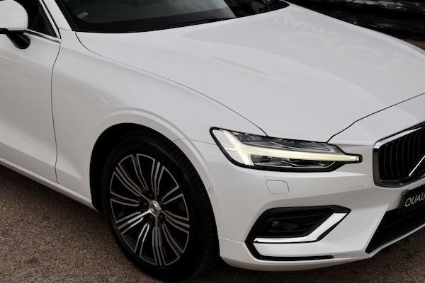 Used Volvo V60 2018 for sale - 75348234: Photo 17