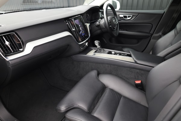 Used Volvo V60 2018 for sale - 75348234: Photo 3