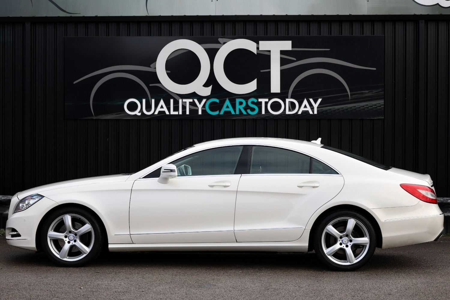 Used Mercedes-Benz CLS 2014 for sale - 76734297: Photo 2