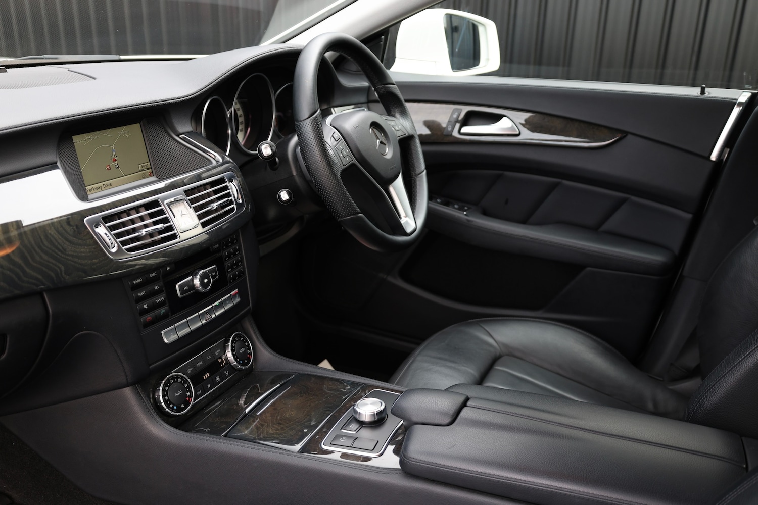 Used Mercedes-Benz CLS 2014 for sale - 76734297: Photo 4