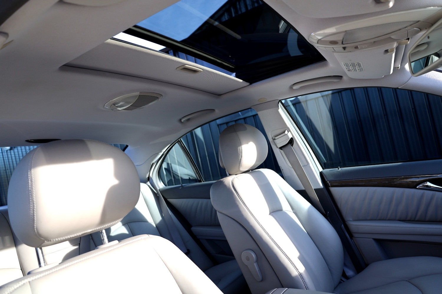 Used Mercedes-Benz E Class 2007 for sale - 76950920: Photo 7