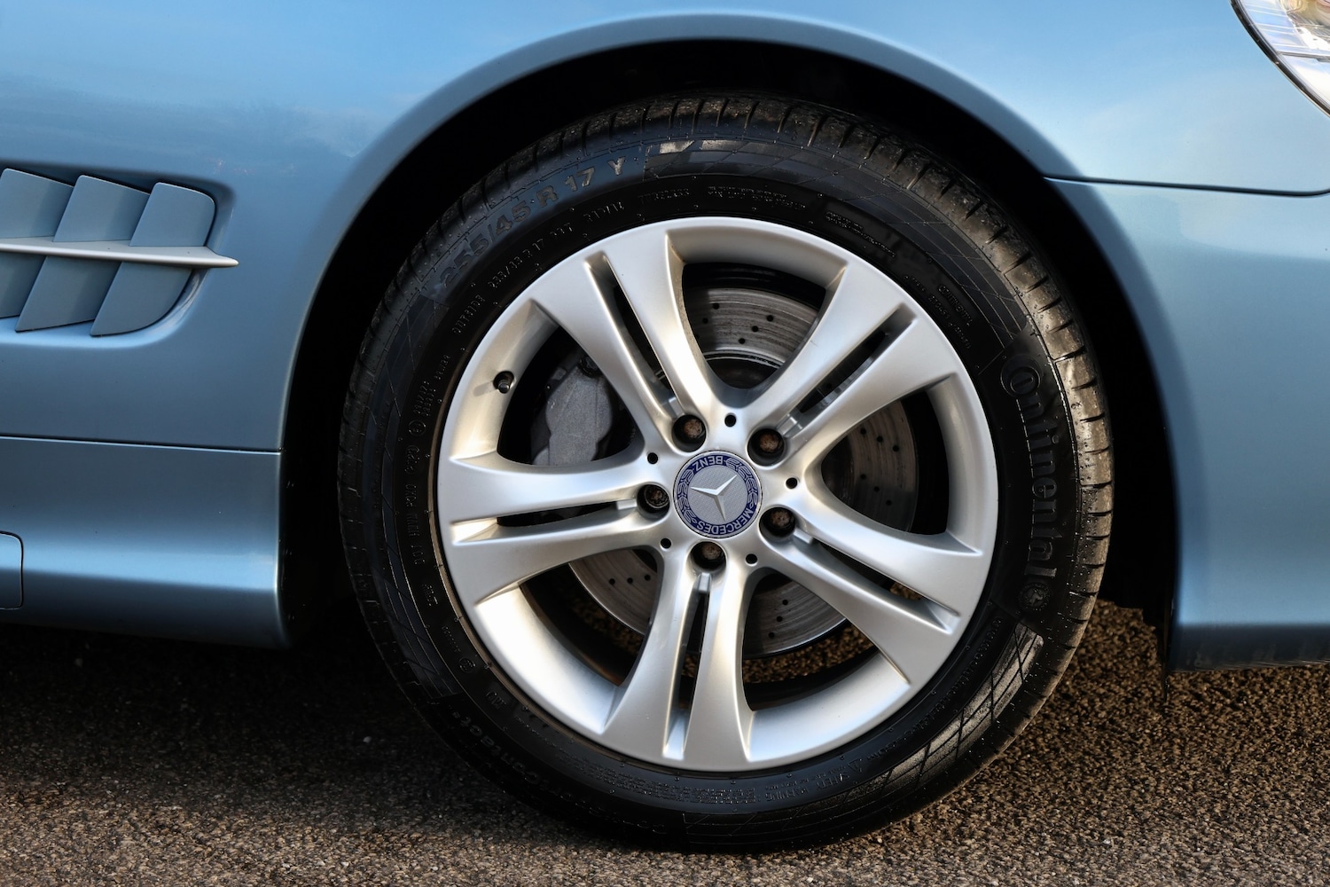 Used Mercedes-Benz SL 2010 for sale - 77245014: Photo 31