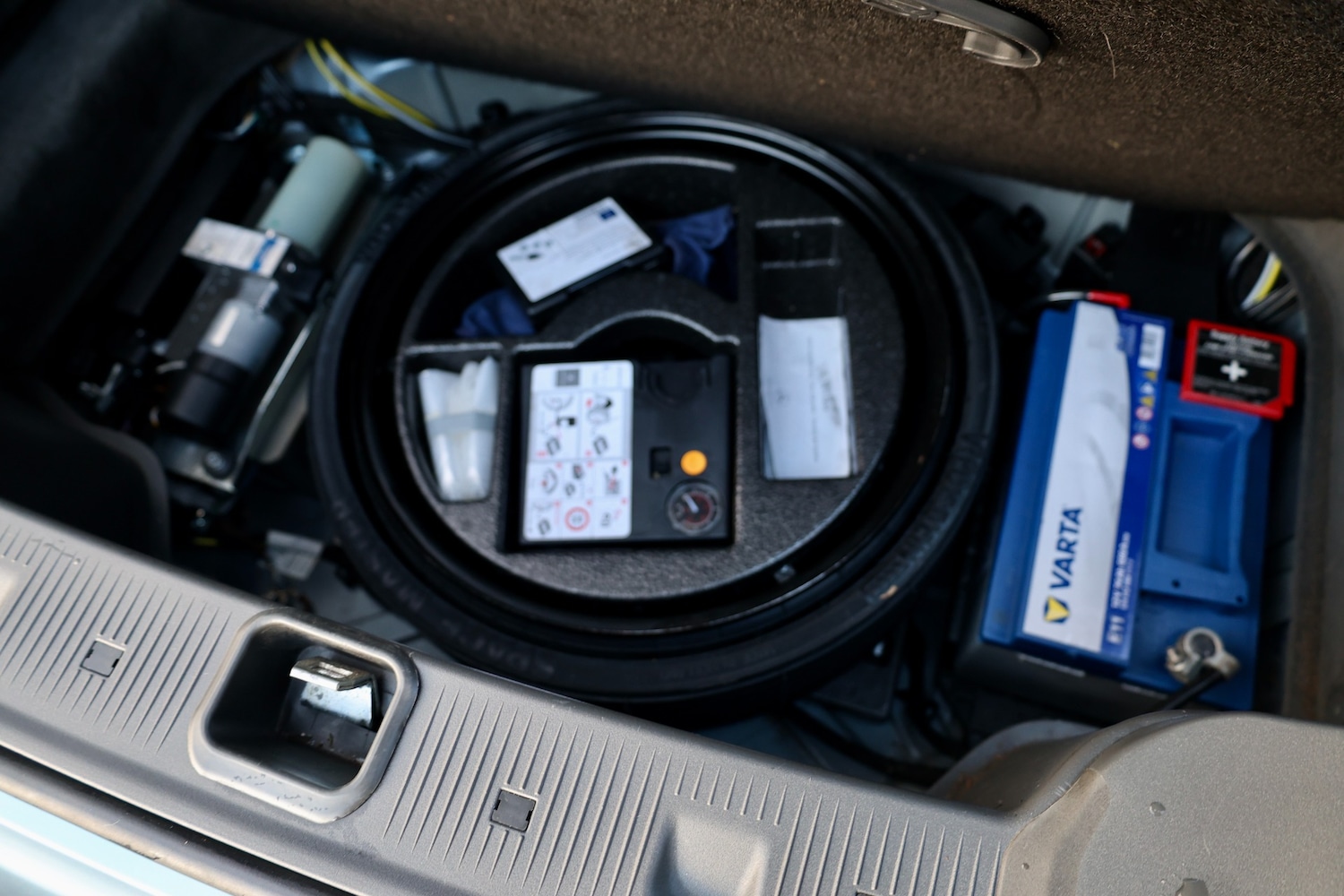 Used Mercedes-Benz SL 2010 for sale - 77245014: Photo 40