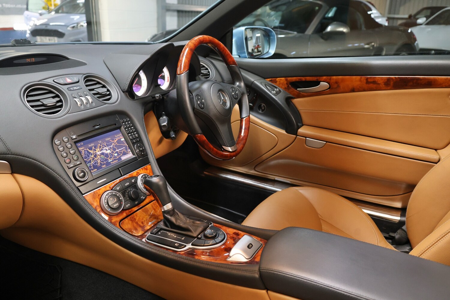 Used Mercedes-Benz SL 2010 for sale - 77245014: Photo 7